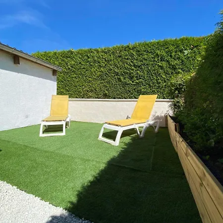 Maison Bord De De Charmes *