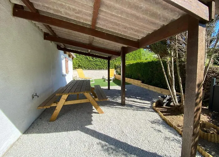 Holiday home Maison Bord De De Charmes Bannes (Haute-Marne)